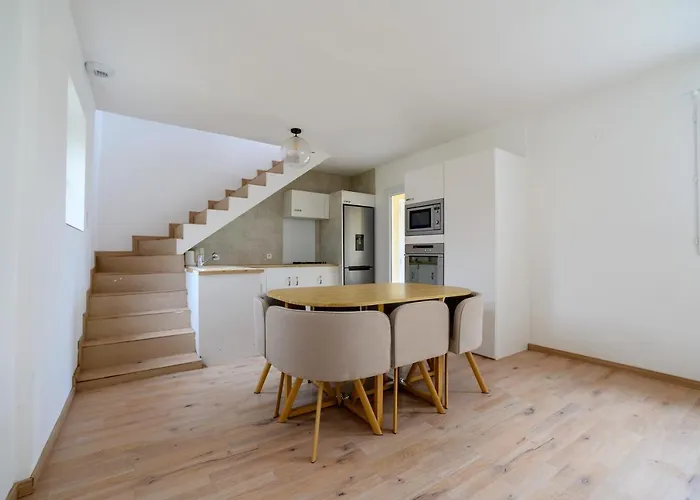 Maison, 4 Personnes, Wifi, Terrasse, Jardin, Piscine Partagee Feriehus Coulounieix-Chamiers